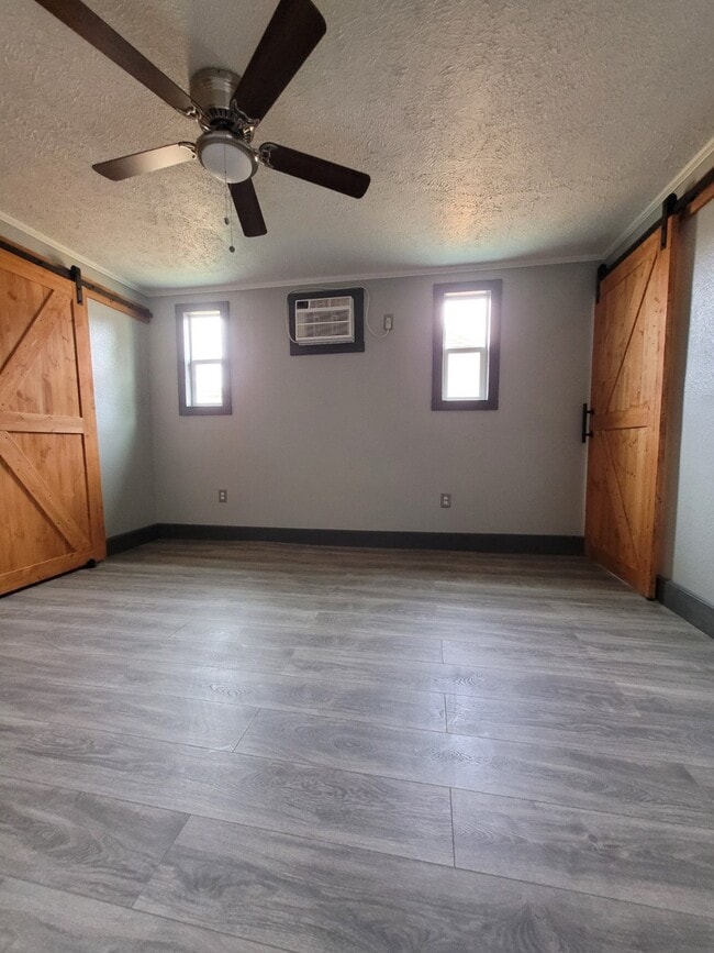 Building Photo - 7617 Delavan Dr