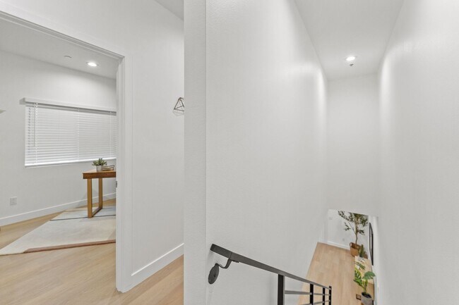 Building Photo - Patterson Way- Truslow ADU