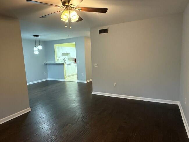 Building Photo - 80 Paddle boat Ln