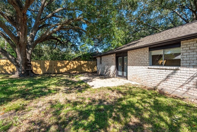 Building Photo - 502 Bellmar Ln