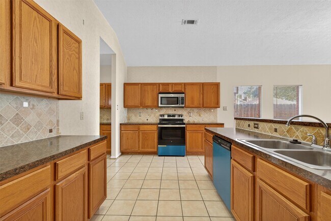 Building Photo - 4227 Meadowchase Ln