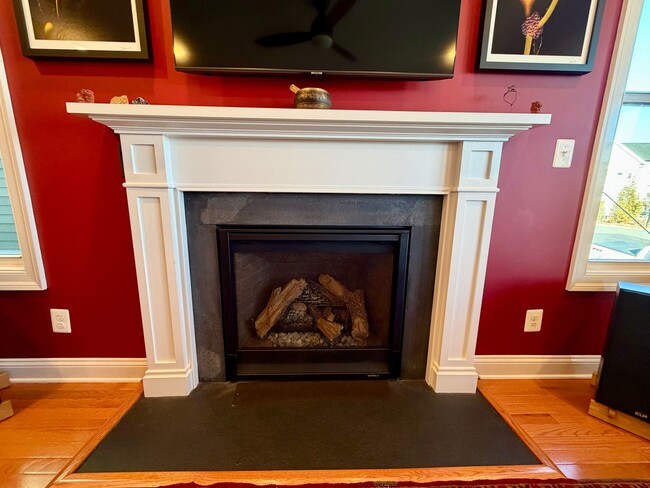 Building Photo - 1539 Barnett St