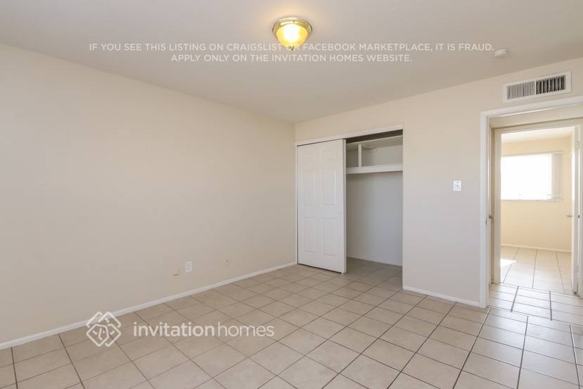 Building Photo - 2964 N 53rd Dr