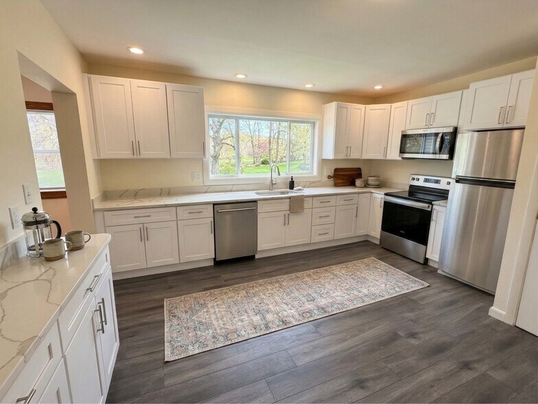 Building Photo - 36 Park Ave