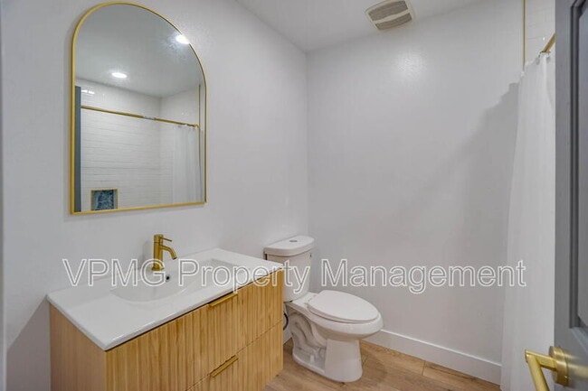 Building Photo - 423 NW 153rd St