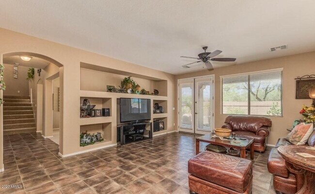 Primary Photo - 12114 N 146th Ave