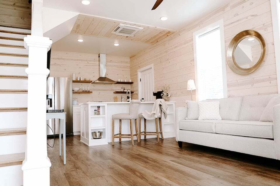 Building Photo - 2023 Loretta Parker Lane, Cottage A