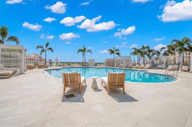 Building Photo - 400 Central Ave