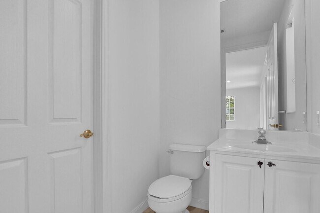 Building Photo - 199 Barbados Dr