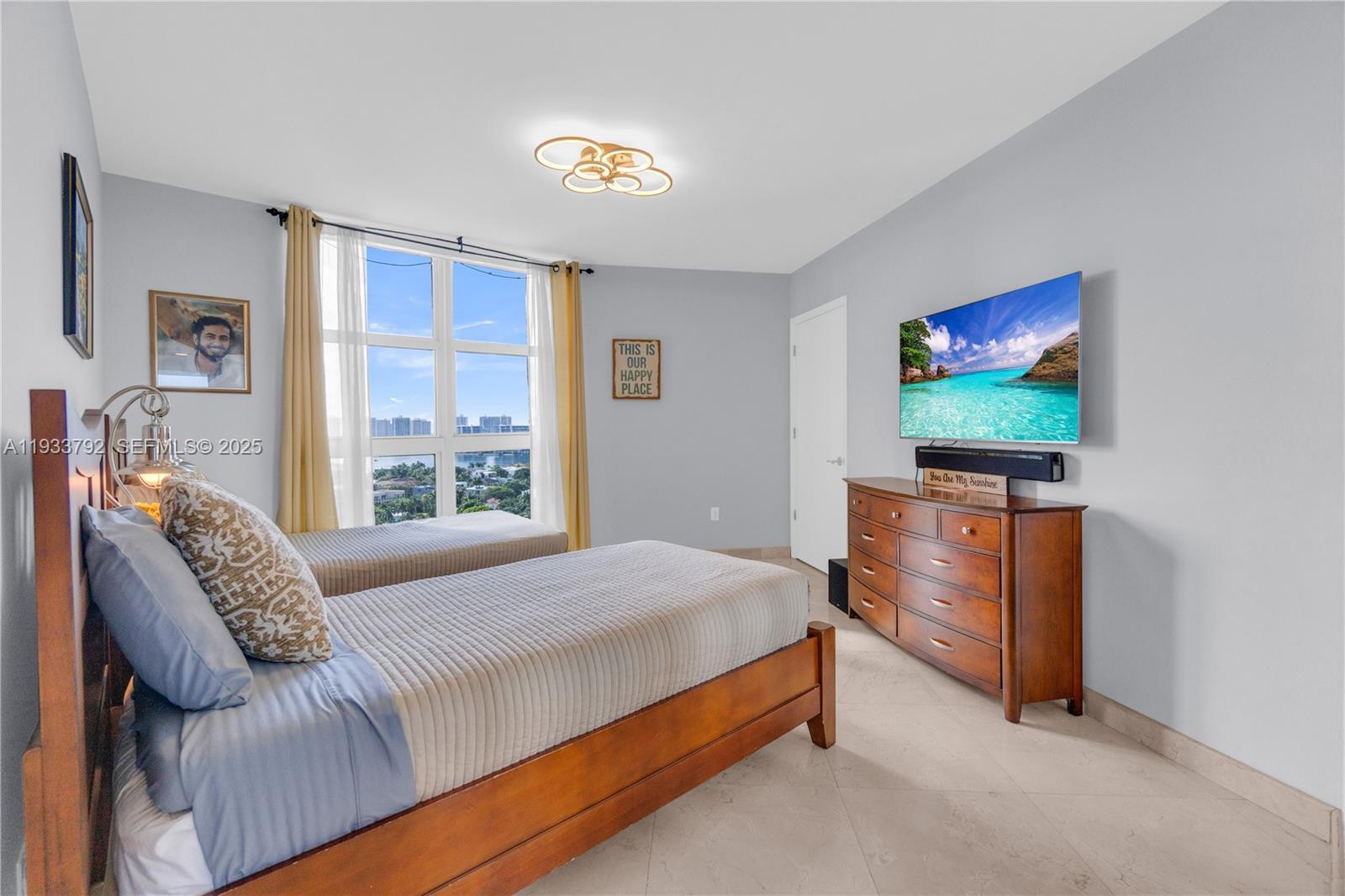 Building Photo - 19111 Collins Ave