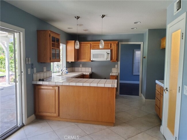 Building Photo - 25540 Pembrook Pl