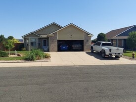 Building Photo - 4019 Maverick Ln