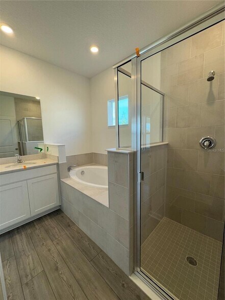 Building Photo - 4725 SW 83rd Lp