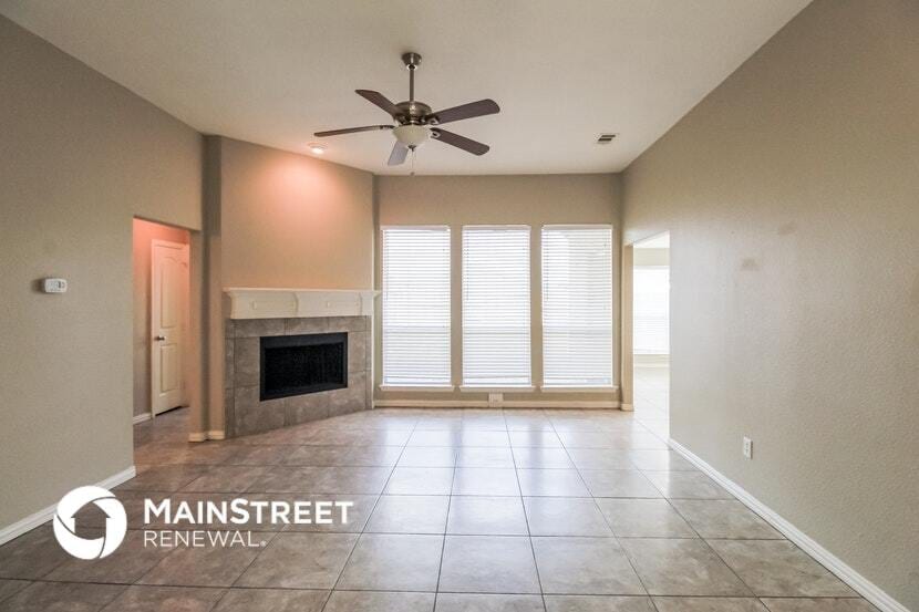 Building Photo - 217 Timber Dr