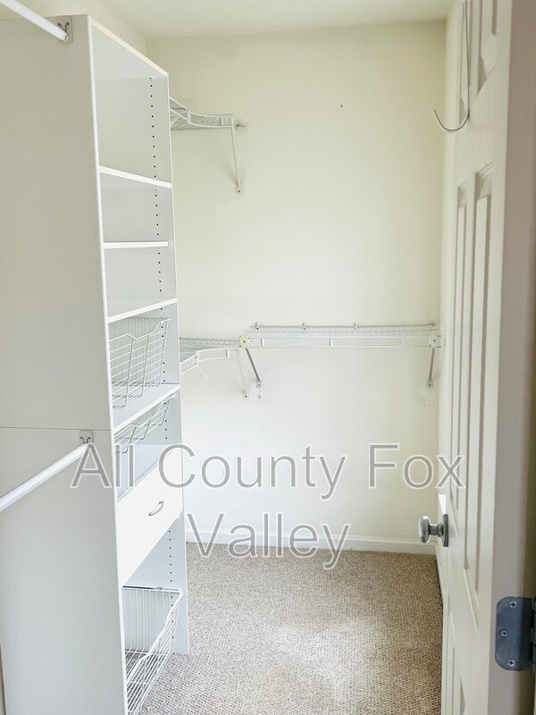 Building Photo - 765 Thornbury Ct