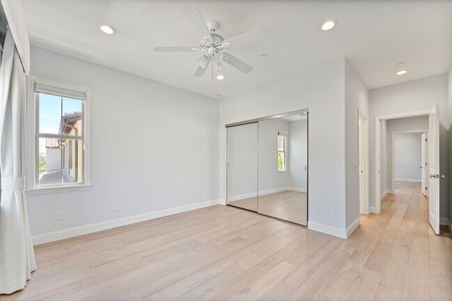 Building Photo - 59 Parkdale