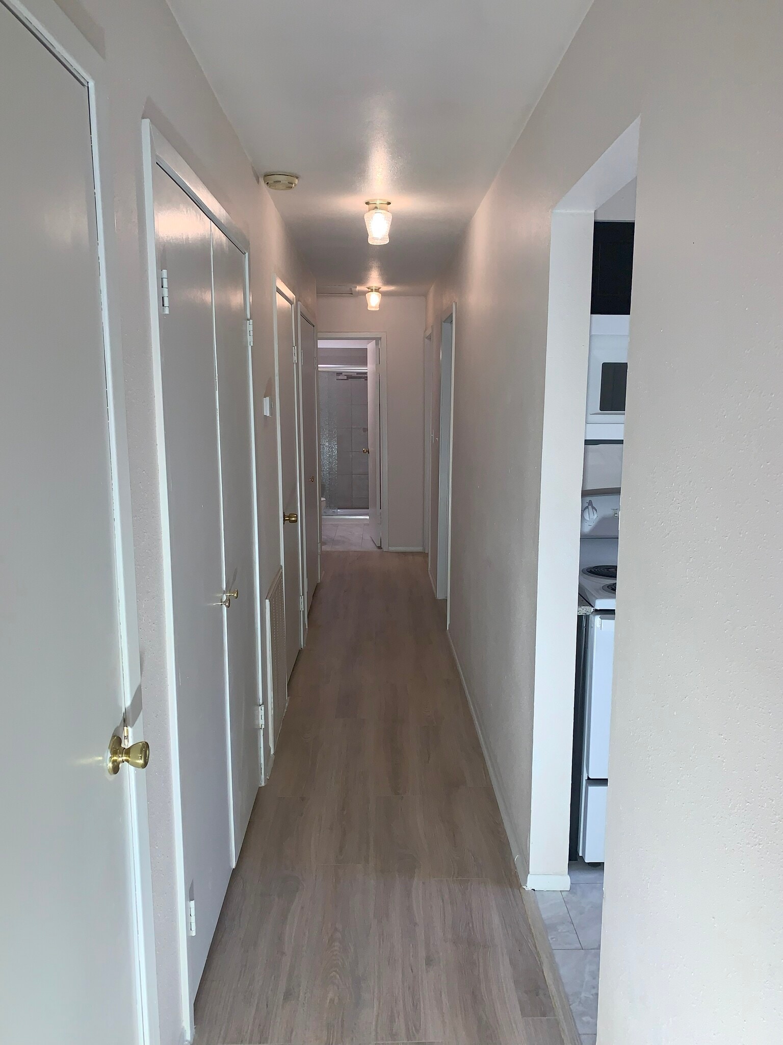 Hallway - 618 reppert street