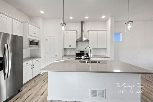 Building Photo - STUNNING 4BD/3.5BA HOME IN WOLF RANCH – AV...