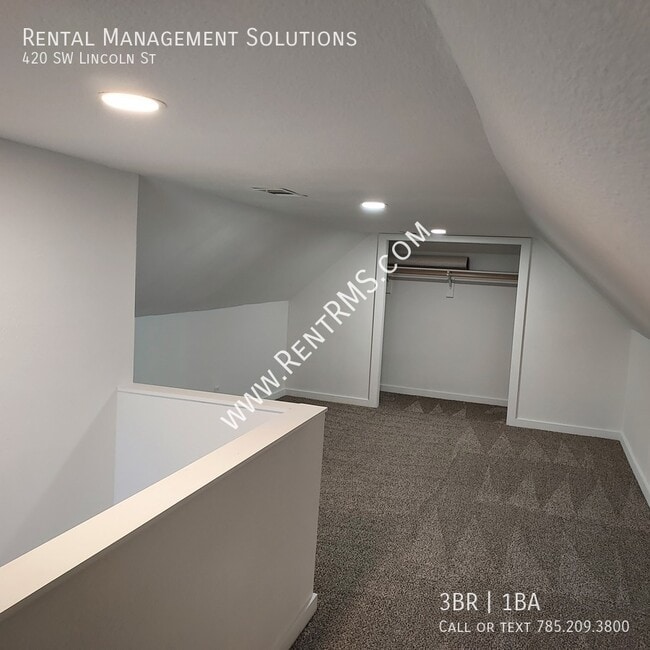 Building Photo - 420 SW Lincoln St