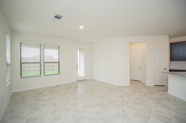 Building Photo - 20615 Teakwood Fields Ln