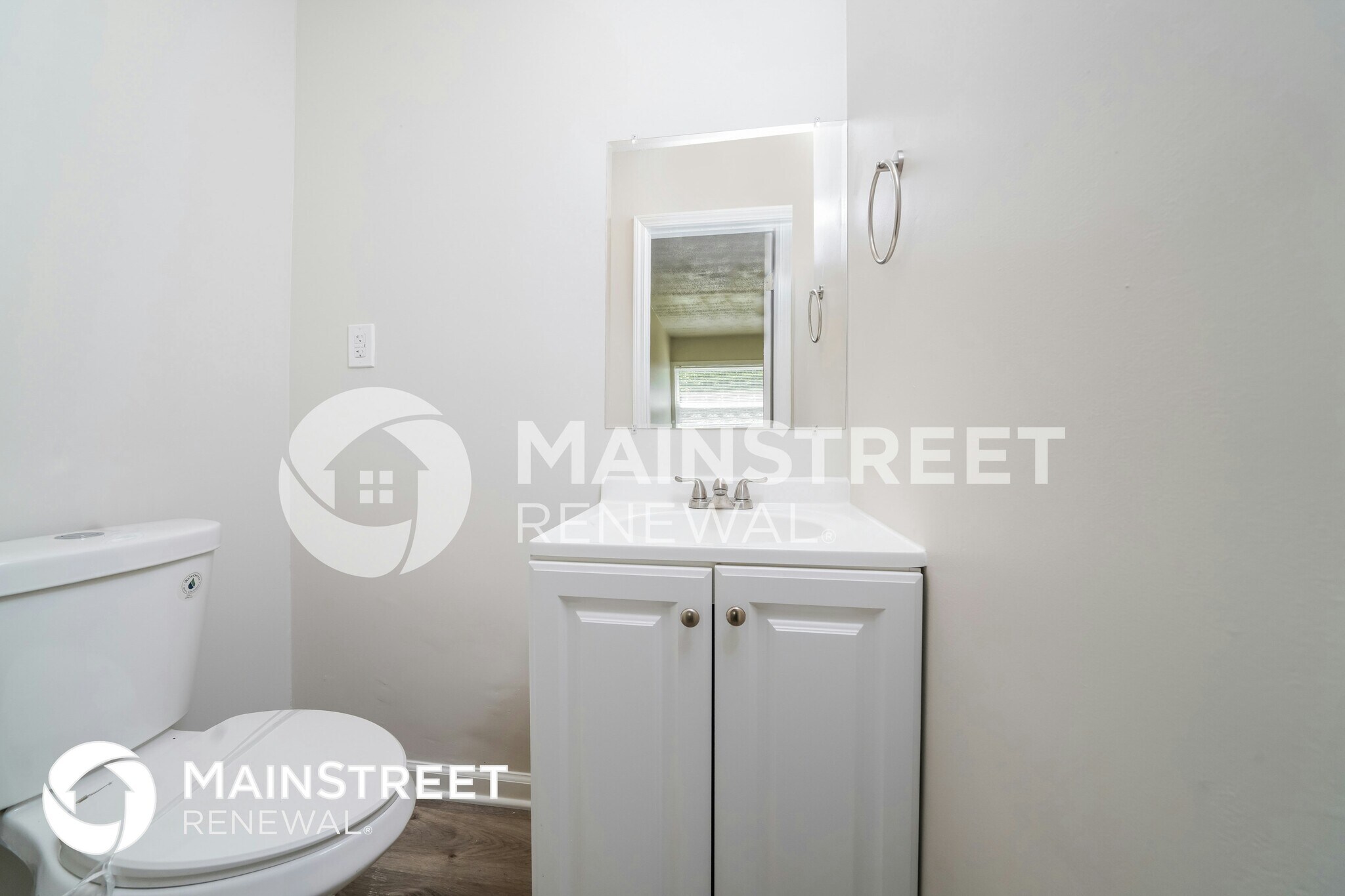 Building Photo - 323 N 43rd St