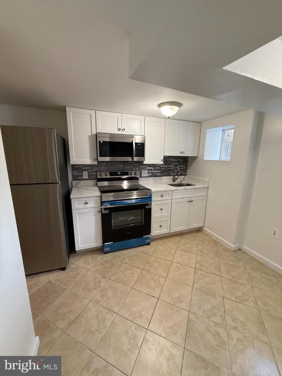 Building Photo - 1714 E St NE