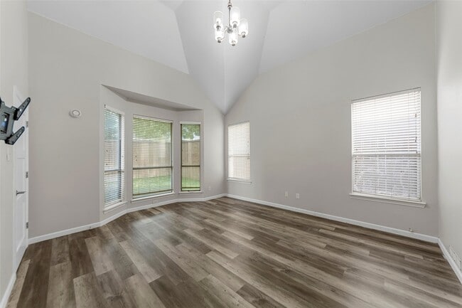 Building Photo - 17958 Brent Dr