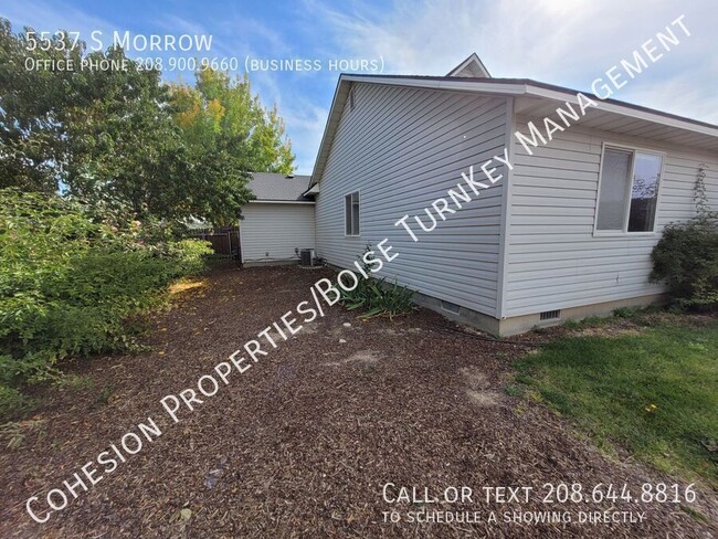 Building Photo - Large home in quiet South Boise neighborhood