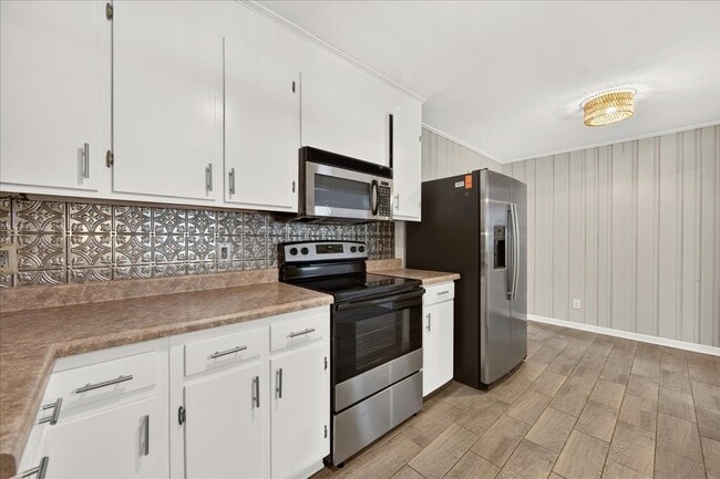 Building Photo - 3237 Harrow Pl