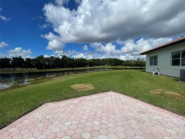 Building Photo - 3635 Park Ct