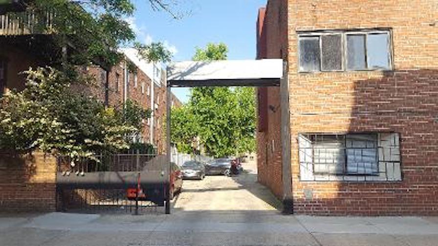 Building Photo - 525 S 13th St