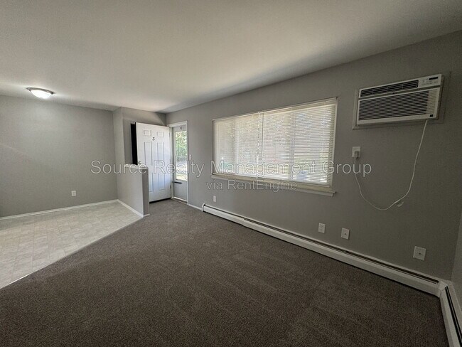 Building Photo - 4059 Longtin Ave