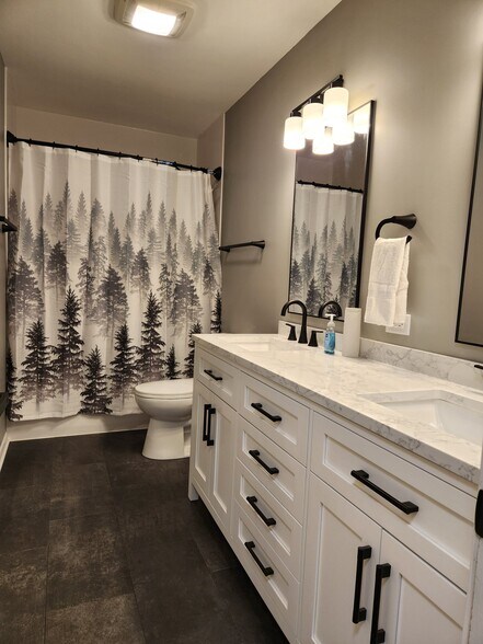 Building Photo - 33 Cranbrook Dr