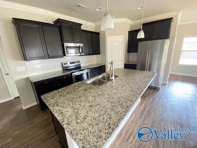 Building Photo - 609 Willow Crest Ln SW