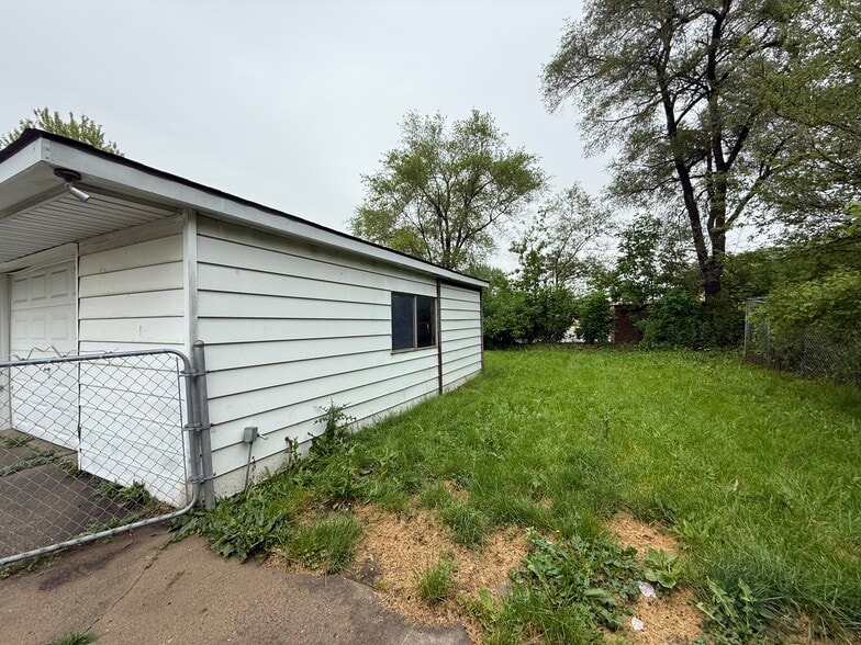 Building Photo - 19071 Toepfer Dr