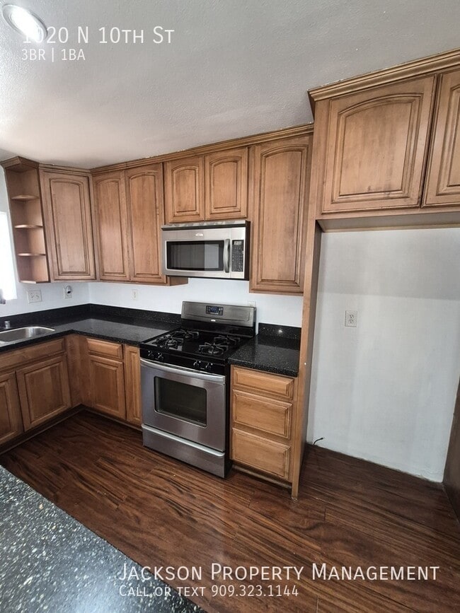 Building Photo - 1020 N 10th St