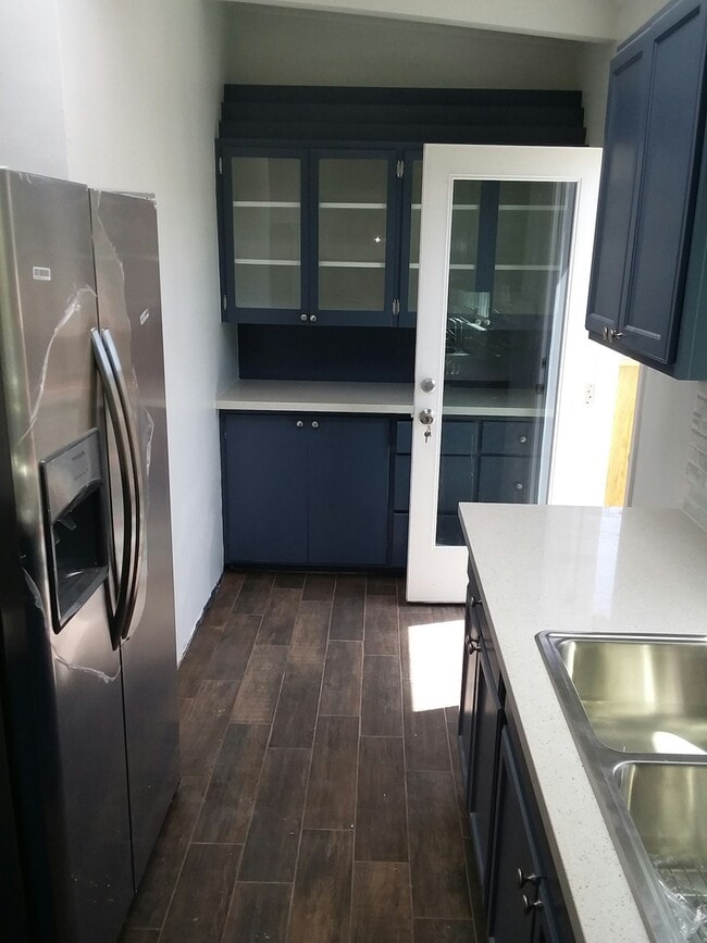 Building Photo - 74975 Serrano Dr