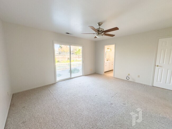 Building Photo - Amber Grove Home for Rent in Chico CA | Pool, Remodeled Interior, Landscaped Yard