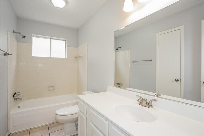 Building Photo - 7302 Thicket Trail Dr