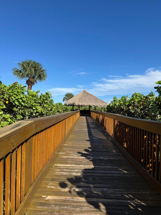 Building Photo - 2700 N Hwy A1A