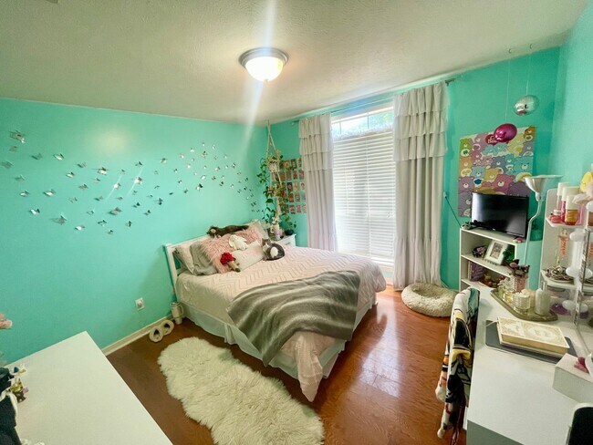 Building Photo - Beautiful Germantown School District Home in Ashbrooke