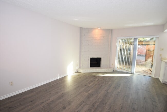 Building Photo - 14239 Misty Meadow Ln