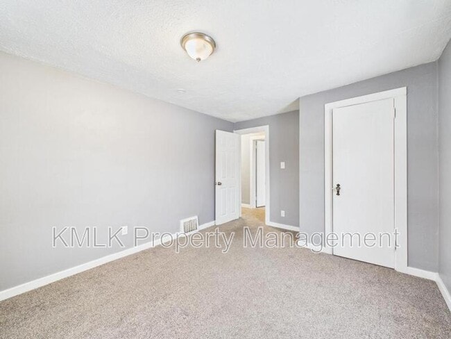 Building Photo - 754 Arcadia Ave