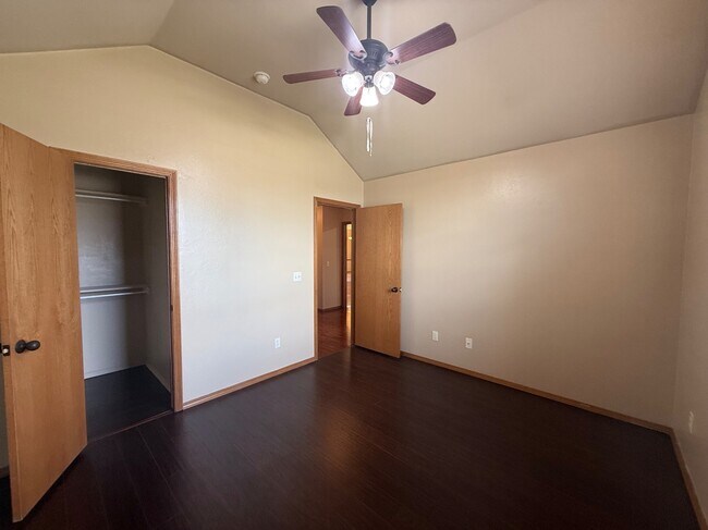 Building Photo - 616 Morningside Dr