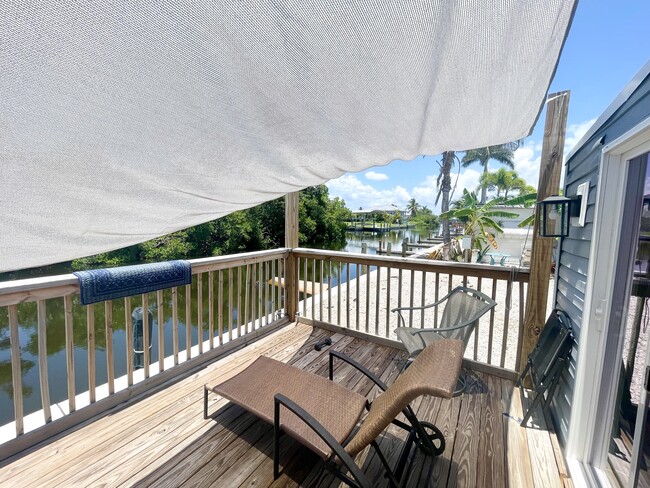 Building Photo - 2581 Oleander St