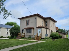 Building Photo - 138/140 Martin St