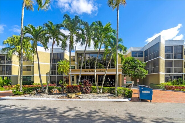 Building Photo - 16100 Golf Club Rd