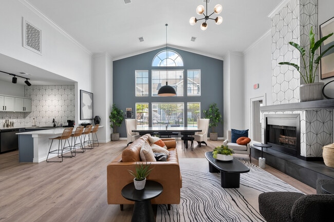 Building Photo - The Park at Woodmoor