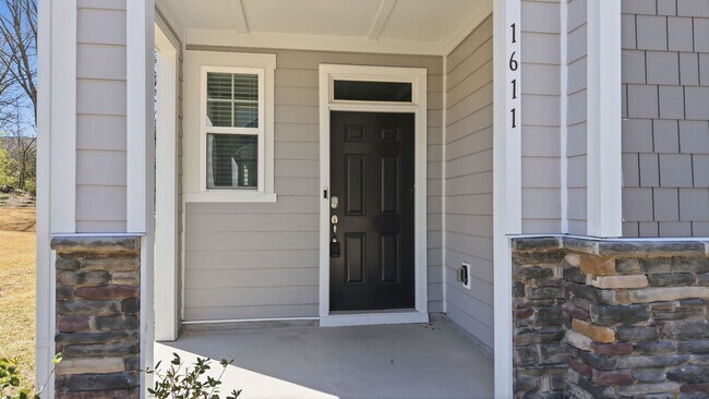 Building Photo - Upgraded 3BR Townhome in Wake Forest | Open Layout, Garage & Resort-Style Amenities