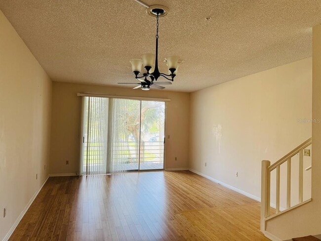 Building Photo - 320 Island Way
